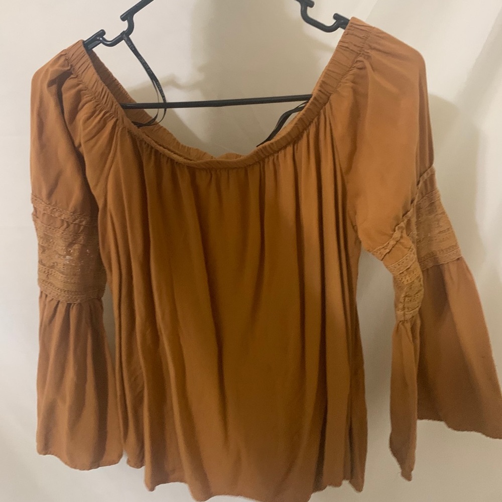 off shoulder shirt